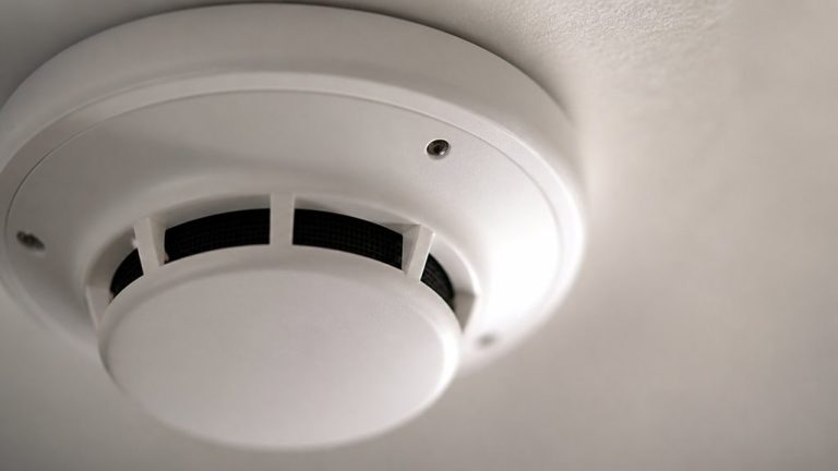 detect hidden camera in smoke detector